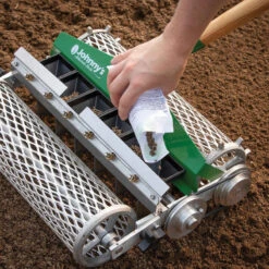 Six-Row Seeder, Second Edition -Veggie Patch 06758 03 six row