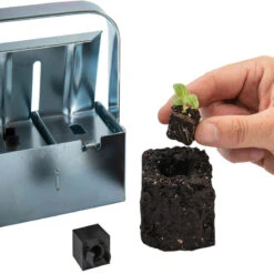 Snap-in Square Dibbles -Veggie Patch 07859 03 square snap dibbles